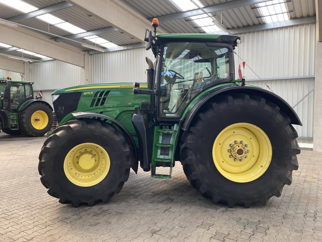 John Deere 6170R - crédit-bail John Deere 6170R: photos 9
