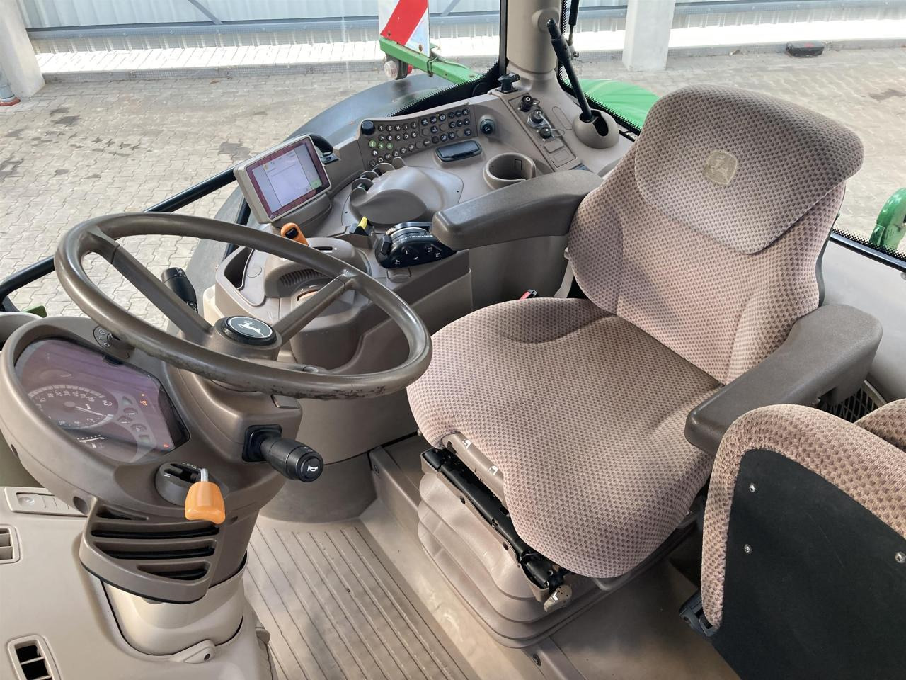 John Deere 6170R - crédit-bail John Deere 6170R: photos 11