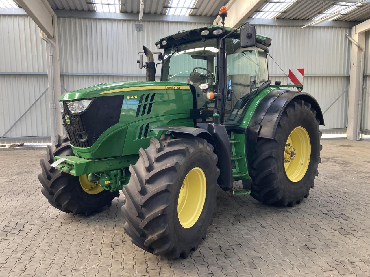 John Deere 6170R - Tracteur agricole: photos 1 John Deere 6170R - Tracteur agricole: photos 1