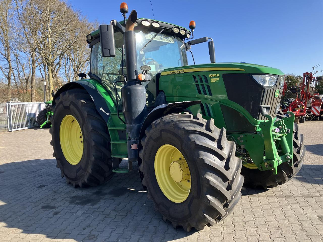 John Deere 6195R - Tracteur agricole: photos 1 John Deere 6195R - Tracteur agricole: photos 1
