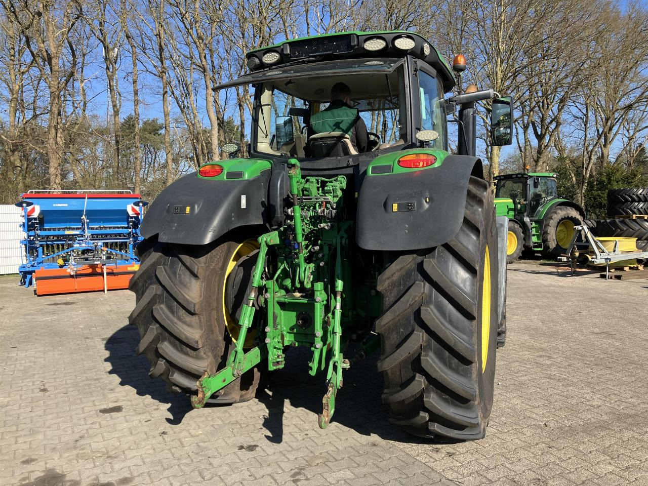 John Deere 6195R - Tracteur agricole: photos 3 John Deere 6195R - Tracteur agricole: photos 3