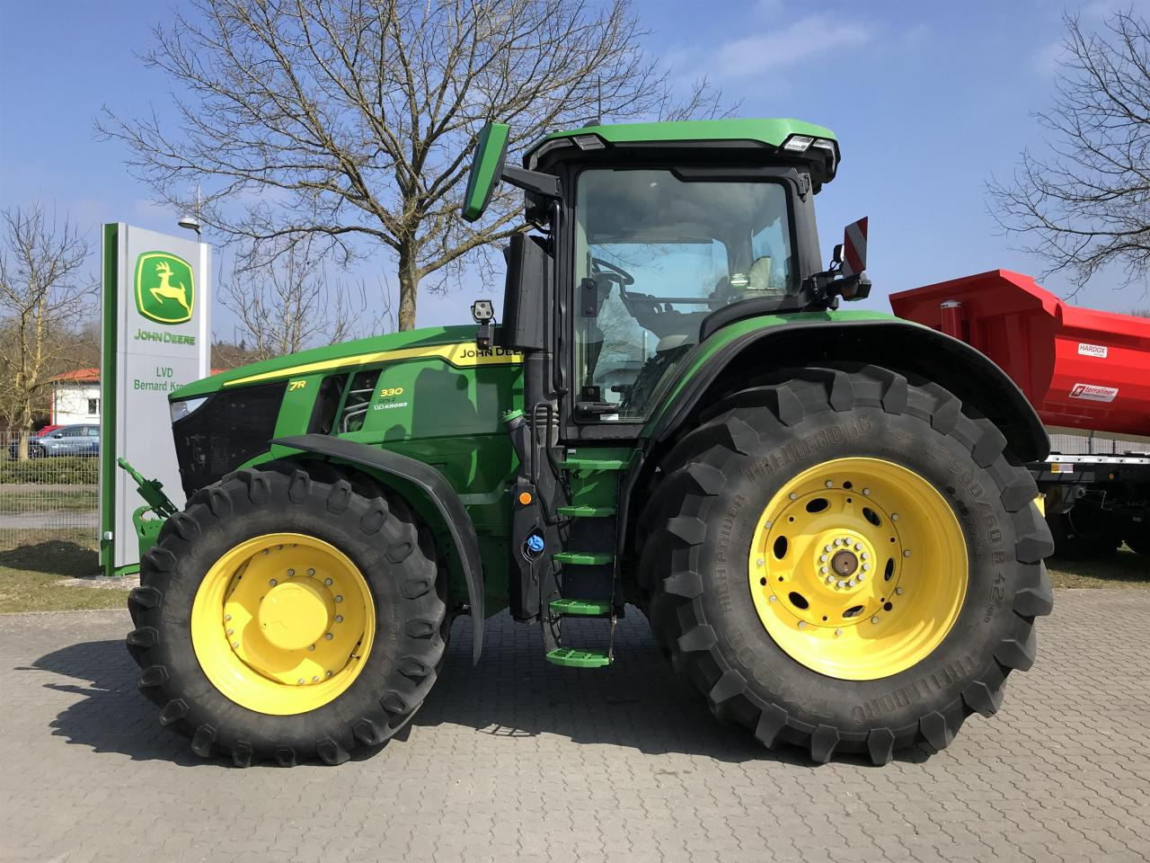 John Deere 7R 330 - Tracteur agricole: photos 1 John Deere 7R 330 - Tracteur agricole: photos 1