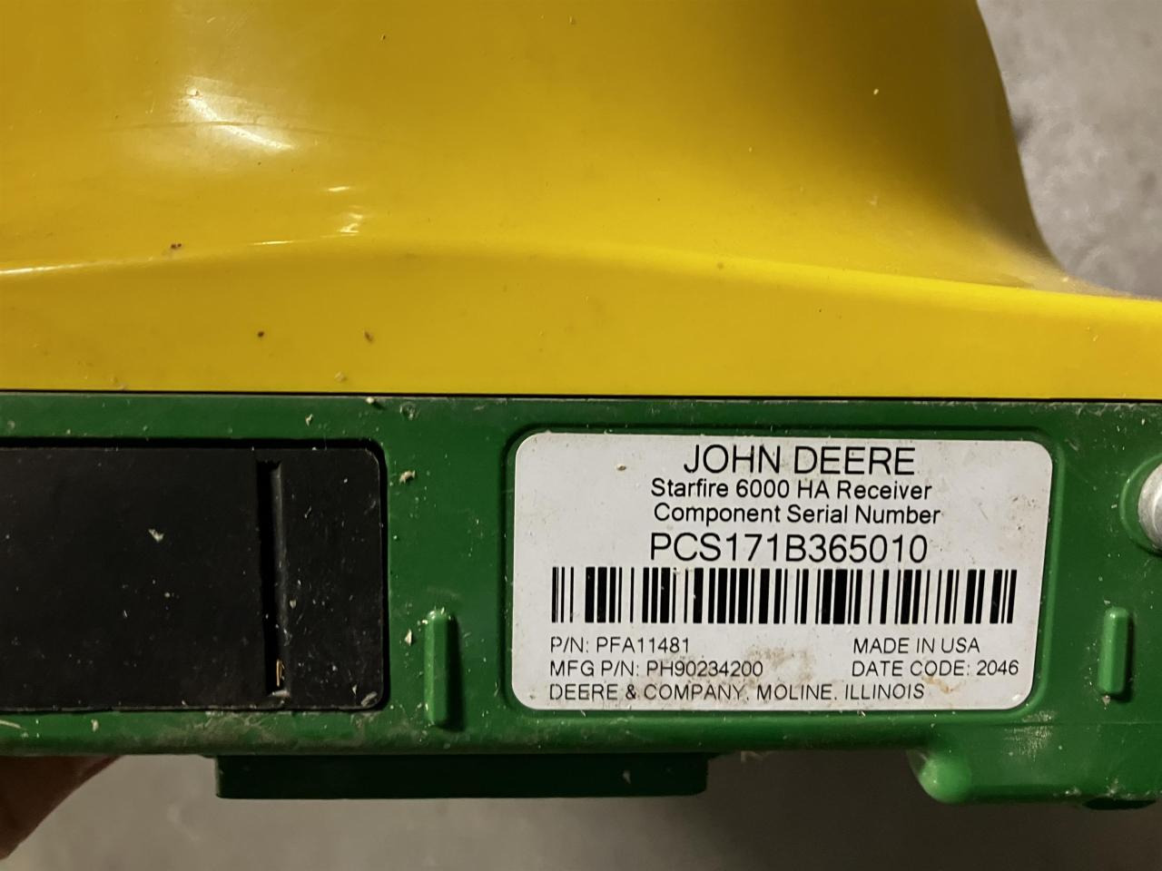 John Deere SF6000 - Système de navigation pour Machine agricole: photos 4 John Deere SF6000 - Système de navigation pour Machine agricole: photos 4