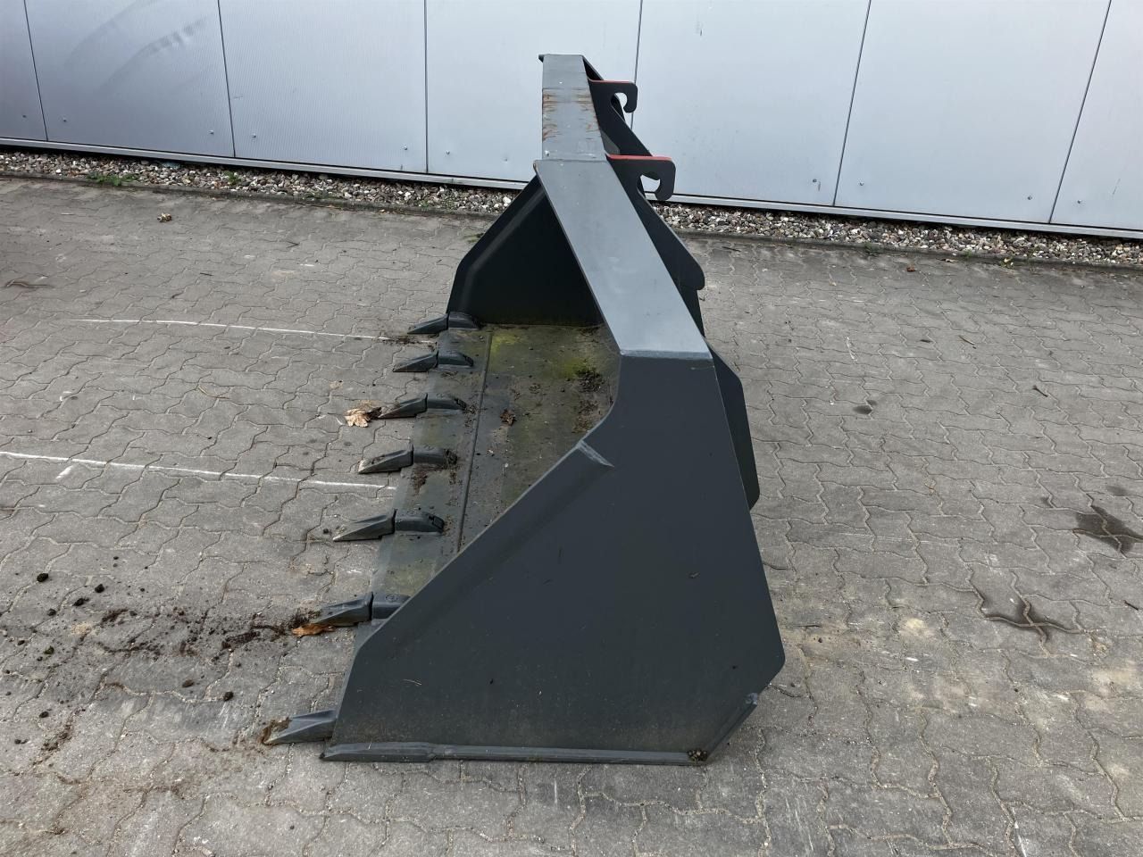 Kramer 2150 mm - Godet: photos 5 Kramer 2150 mm - Godet: photos 5