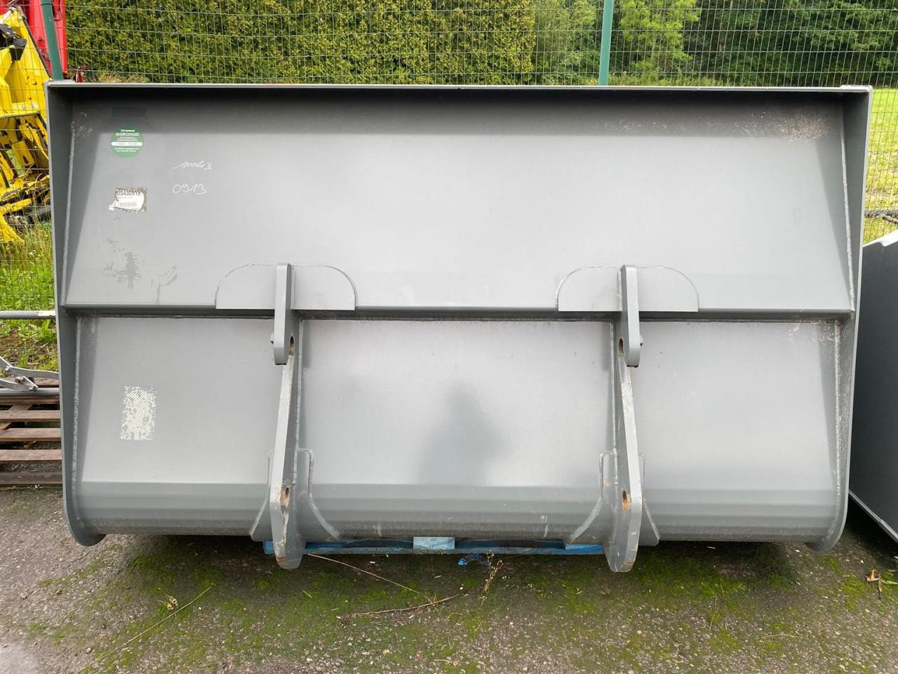 Kramer 2500 mm - Godet: photos 2 Kramer 2500 mm - Godet: photos 2