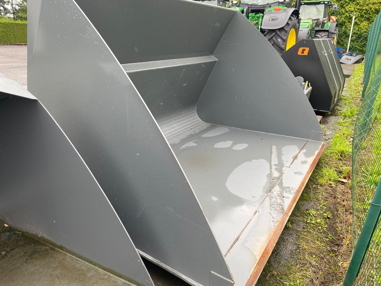 Kramer 2500 mm - Godet: photos 4 Kramer 2500 mm - Godet: photos 4