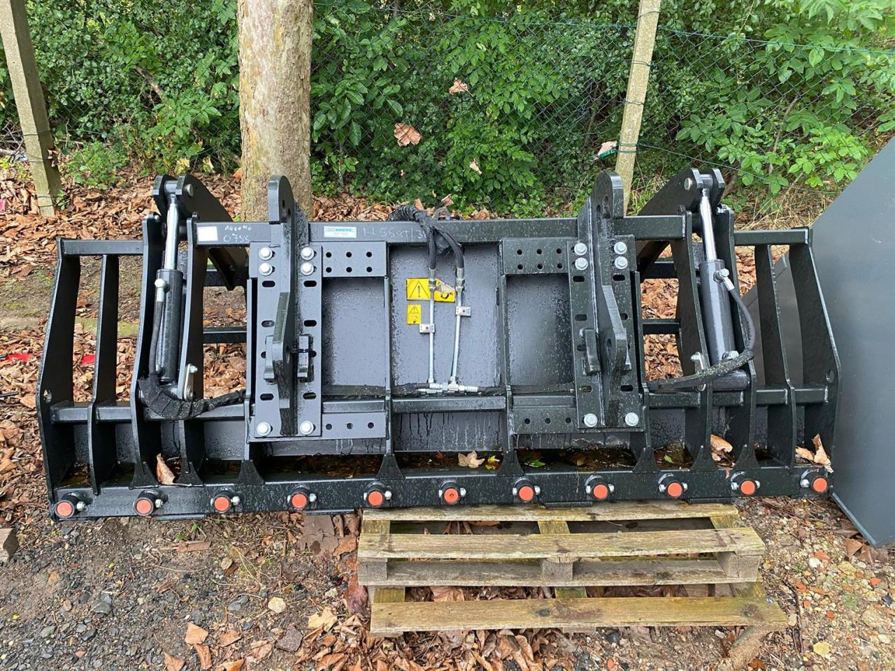 Kramer 2550 mm - Godet: photos 2 Kramer 2550 mm - Godet: photos 2