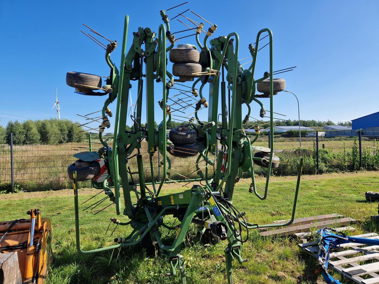 Krone KW 11.22 - Faneuse: photos 1 Krone KW 11.22 - Faneuse: photos 1