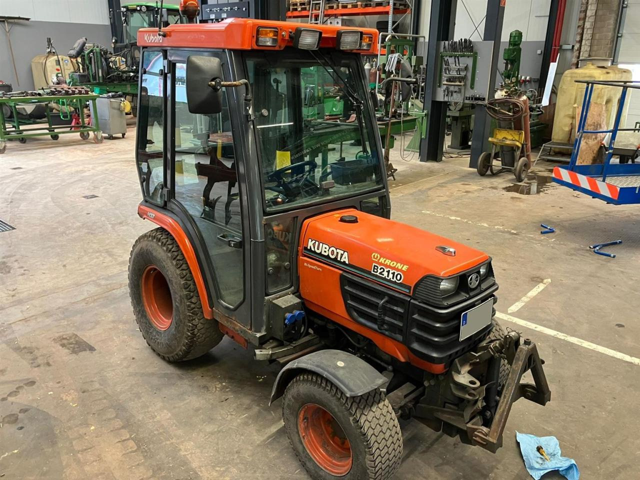 Kubota B2110 - Tracteur communal: photos 1 Kubota B2110 - Tracteur communal: photos 1