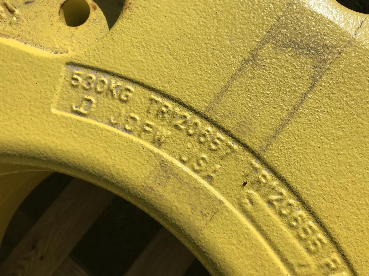 John Deere 2x 70 + 530 kg - Pièces de rechange pour Machine agricole: photos 2 John Deere 2x 70 + 530 kg - Pièces de rechange pour Machine agricole: photos 2