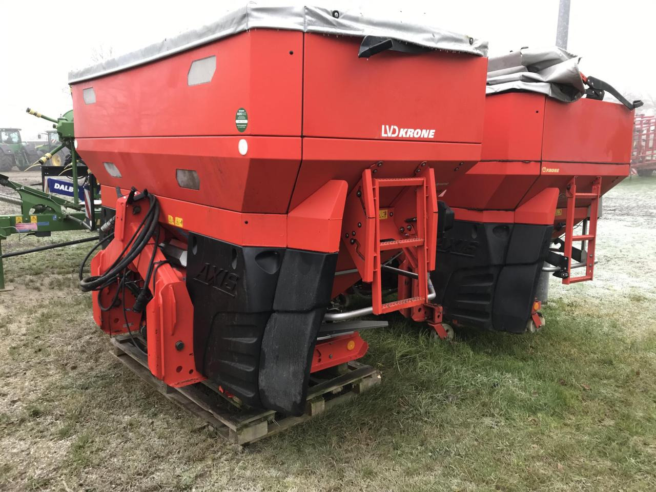 Rauch Axis-H50.2 EMC+W - Distributeur d'engrais: photos 2 Rauch Axis-H50.2 EMC+W - Distributeur d'engrais: photos 2