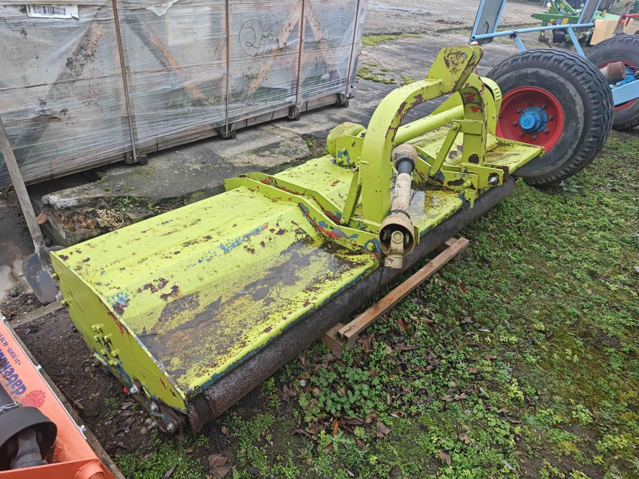 SEPPI M. Front und Heckmulcher 2700mm - Broyeur à axe horizontal: photos 3 SEPPI M. Front und Heckmulcher 2700mm - Broyeur à axe horizontal: photos 3