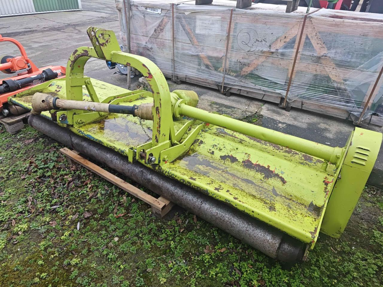 SEPPI M. Front und Heckmulcher 2700mm - Broyeur à axe horizontal: photos 2 SEPPI M. Front und Heckmulcher 2700mm - Broyeur à axe horizontal: photos 2