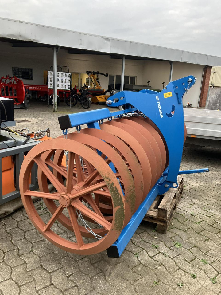 Tigges Nautilus 930 W 300 - Rouleau agricole: photos 1 Tigges Nautilus 930 W 300 - Rouleau agricole: photos 1