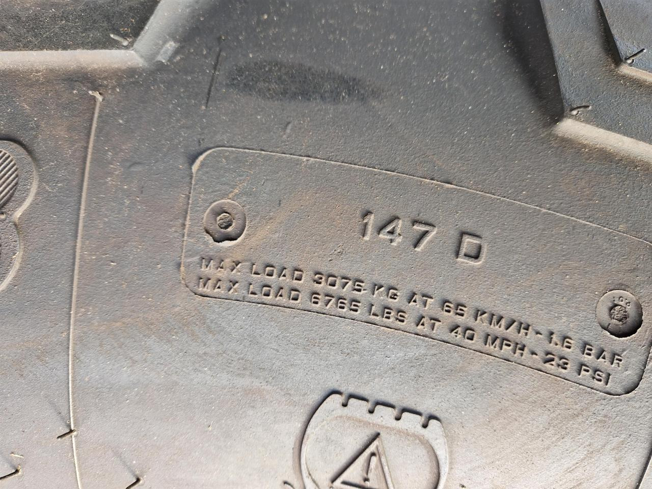 Trelleborg 600/65R28 - Pneu pour Machine agricole: photos 5 Trelleborg 600/65R28 - Pneu pour Machine agricole: photos 5