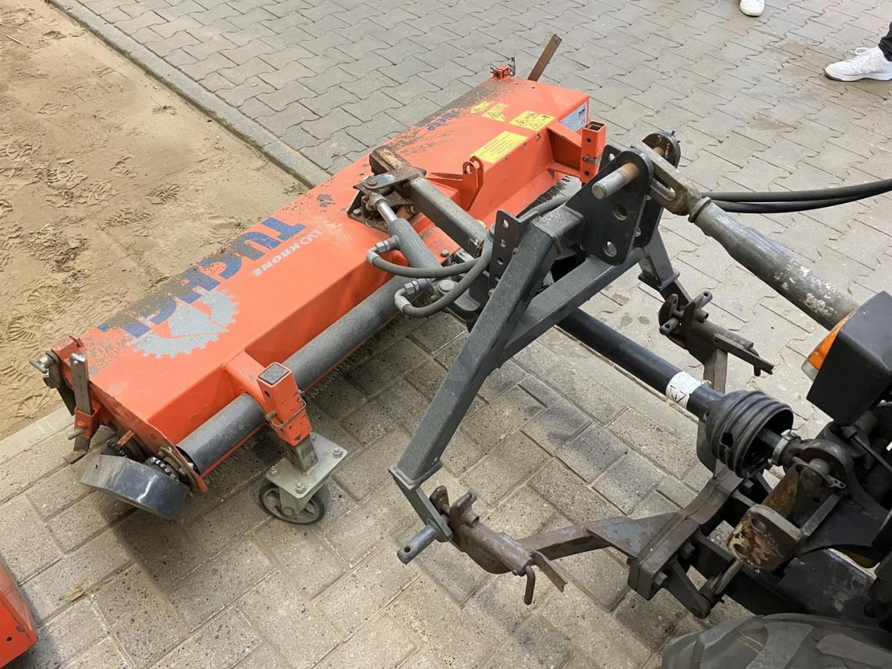 Tuchel Simplex 150 - Brosse: photos 1 Tuchel Simplex 150 - Brosse: photos 1