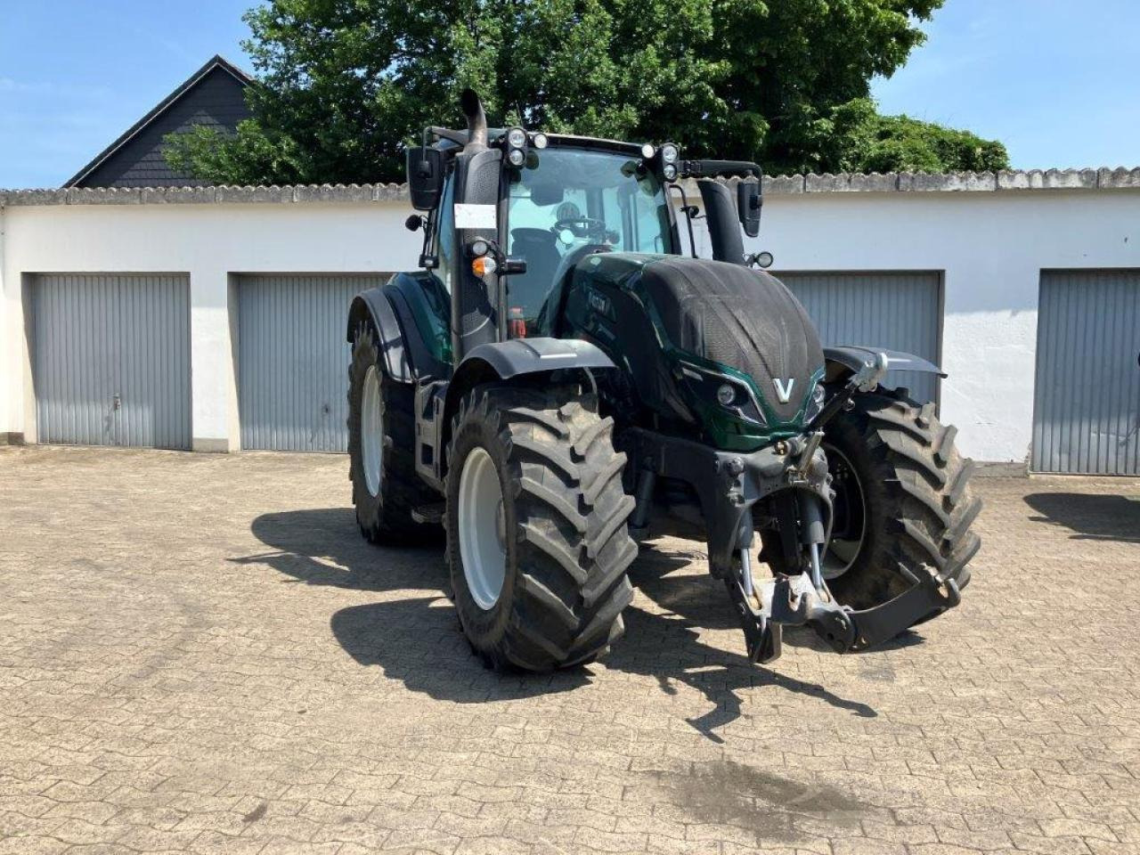 Valtra T154 Active - Tracteur agricole: photos 2 Valtra T154 Active - Tracteur agricole: photos 2