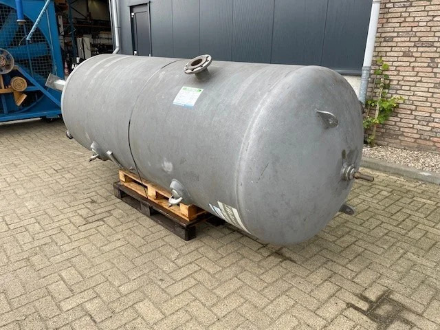 Atlas-Copco 3.000 Liter Gegalvaniseerde Verticale luchtketel 11 Bar - Compresseur d'air: photos 4 Atlas-Copco 3.000 Liter Gegalvaniseerde Verticale luchtketel 11 Bar - Compresseur d'air: photos 4
