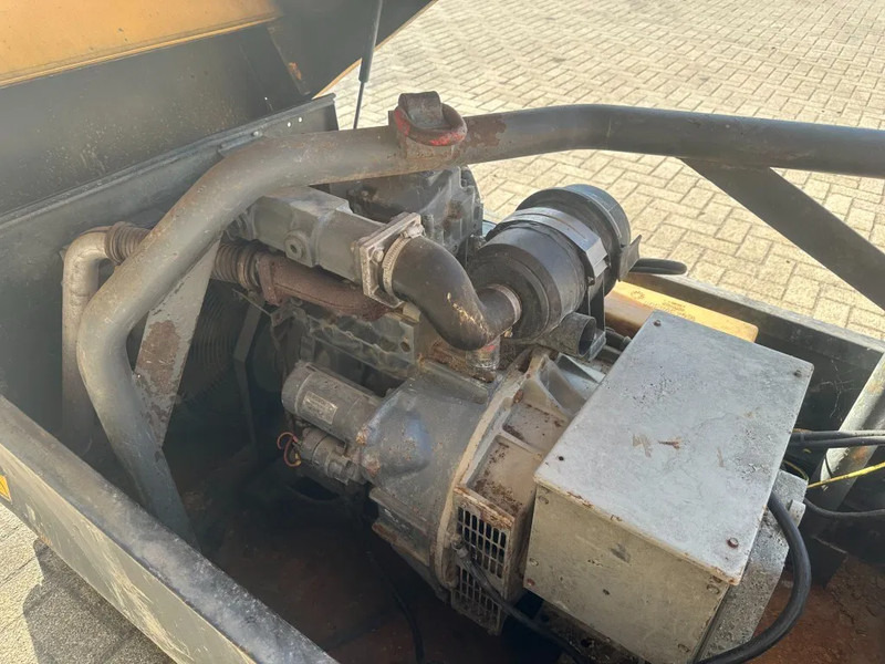 Atlas-Copco Deutz F2M 2011 Stamford 12 KVA generatorset - Groupe électrogène: photos 3 Atlas-Copco Deutz F2M 2011 Stamford 12 KVA generatorset - Groupe électrogène: photos 3