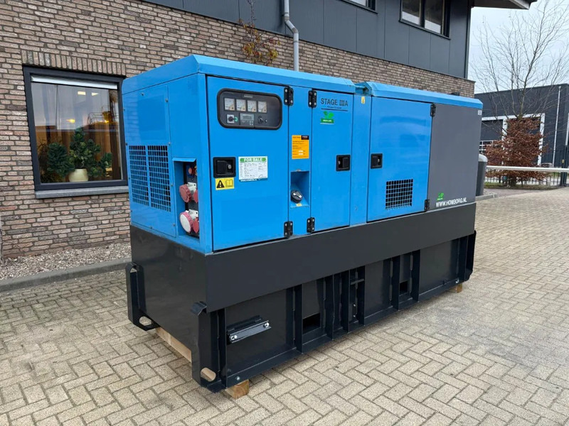 Atlas-Copco QAS 150 Volvo Leroy Somer 165 kVA Silent Rental generatorset XXL tank - Groupe électrogène: photos 1 Atlas-Copco QAS 150 Volvo Leroy Somer 165 kVA Silent Rental generatorset XXL tank - Groupe électrogène: photos 1