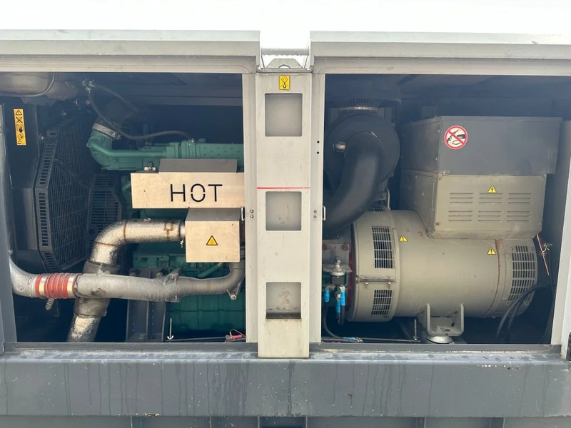 Atlas-Copco QAS 200 Volvo Leroy Somer 220 kVA Silent Rental generatorset - Groupe électrogène: photos 4 Atlas-Copco QAS 200 Volvo Leroy Somer 220 kVA Silent Rental generatorset - Groupe électrogène: photos 4