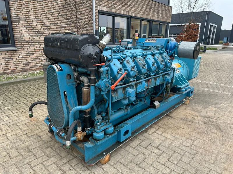 Baudouin DNP12SI Leroy Somer 400 kVA noodstroom generatorset 317 hours - Groupe électrogène: photos 4 Baudouin DNP12SI Leroy Somer 400 kVA noodstroom generatorset 317 hours - Groupe électrogène: photos 4