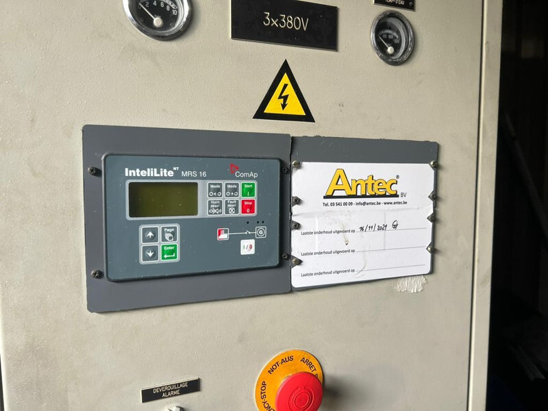 Groupe électrogène Cummins KTA 38 G1 Leroy Somer 1500 kVA Silent generatorset in 40 ft container: photos 9