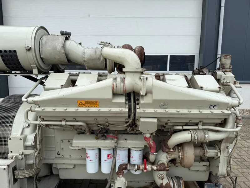 Cummins KTA 38 G5 Leroy Somer 1000 kVA noodstroom generatorset - Groupe électrogène: photos 2 Cummins KTA 38 G5 Leroy Somer 1000 kVA noodstroom generatorset - Groupe électrogène: photos 2