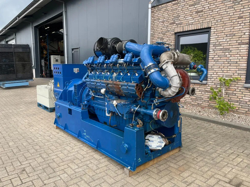 Deutz Gasset 800 / 1110 kVA Stamford generatorset - Groupe électrogène: photos 3 Deutz Gasset 800 / 1110 kVA Stamford generatorset - Groupe électrogène: photos 3