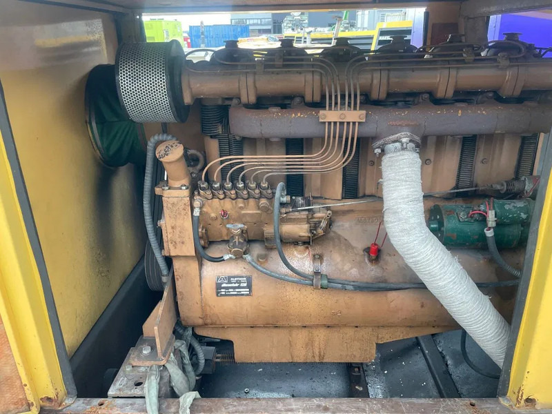 Dieselair Alsthom Unelec 85 kVA noodstroom generatorset ex Emergency - Groupe électrogène: photos 2 Dieselair Alsthom Unelec 85 kVA noodstroom generatorset ex Emergency - Groupe électrogène: photos 2