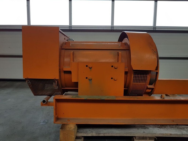 Generatordeel Unelec 125 kVA generatordeel Alternator - Groupe électrogène: photos 1 Generatordeel Unelec 125 kVA generatordeel Alternator - Groupe électrogène: photos 1