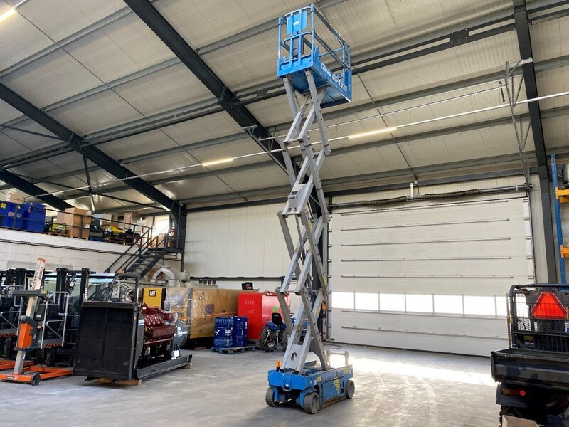 Nacelle ciseaux Genie GS 1932 Elektrische Schaarhoogwerker 7.8 meter werkhoogte 304 uur !: photos 13 Nacelle ciseaux Genie GS 1932 Elektrische Schaarhoogwerker 7.8 meter werkhoogte 304 uur !: photos 13