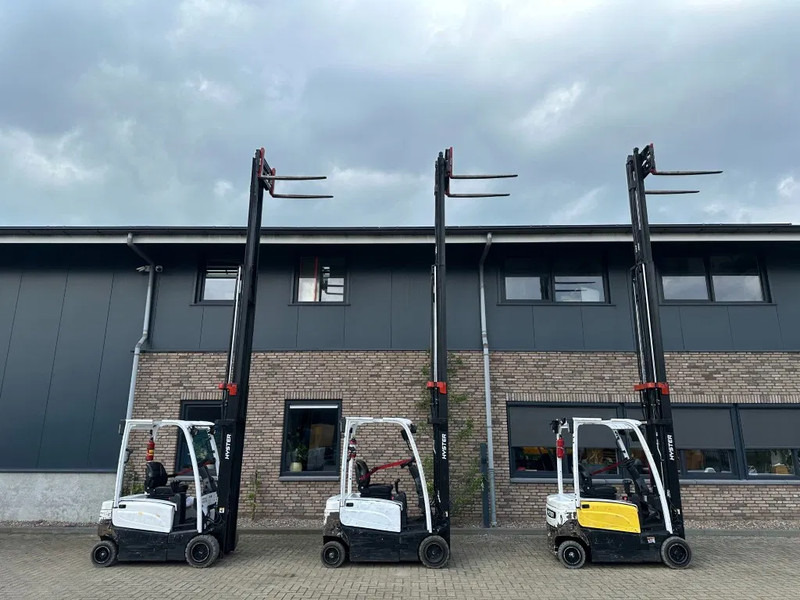 Hyster J1.8XN MWB 1.8 ton Triplex Freelift Sideshift Positioner Elektra Heftruck Accu 2023 - Chariot élévateur électrique: photos 1 Hyster J1.8XN MWB 1.8 ton Triplex Freelift Sideshift Positioner Elektra Heftruck Accu 2023 - Chariot élévateur électrique: photos 1
