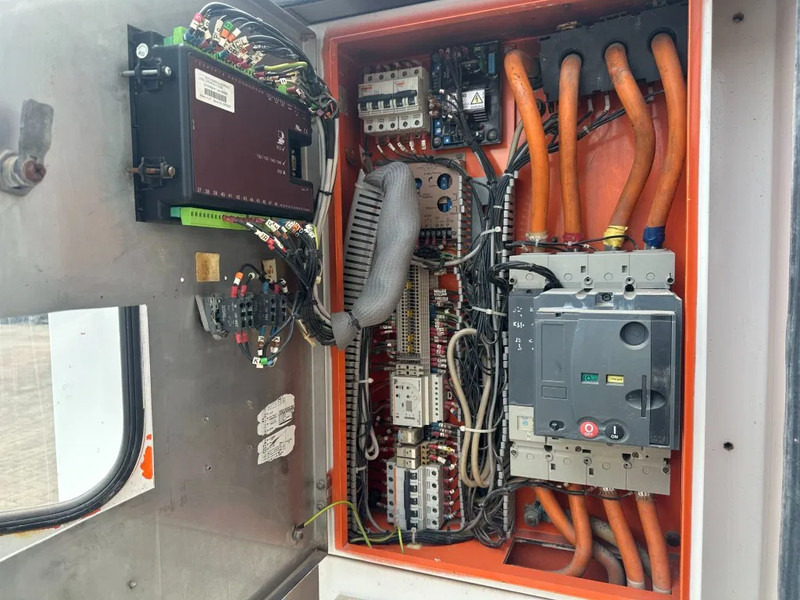 Groupe électrogène Iveco FPT Stamford 125 kVA Silent Rental generatorset: photos 15