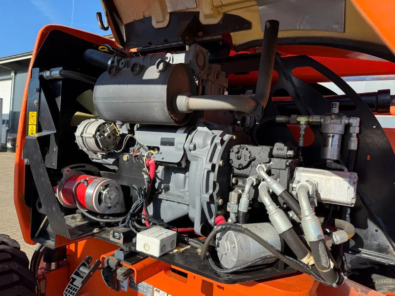 JLG 450AJ Deutz 16 meter werkhoogte 4 x 4 Knikarm Diesel Hoogwerker - Nacelle articulée: photos 4 JLG 450AJ Deutz 16 meter werkhoogte 4 x 4 Knikarm Diesel Hoogwerker - Nacelle articulée: photos 4