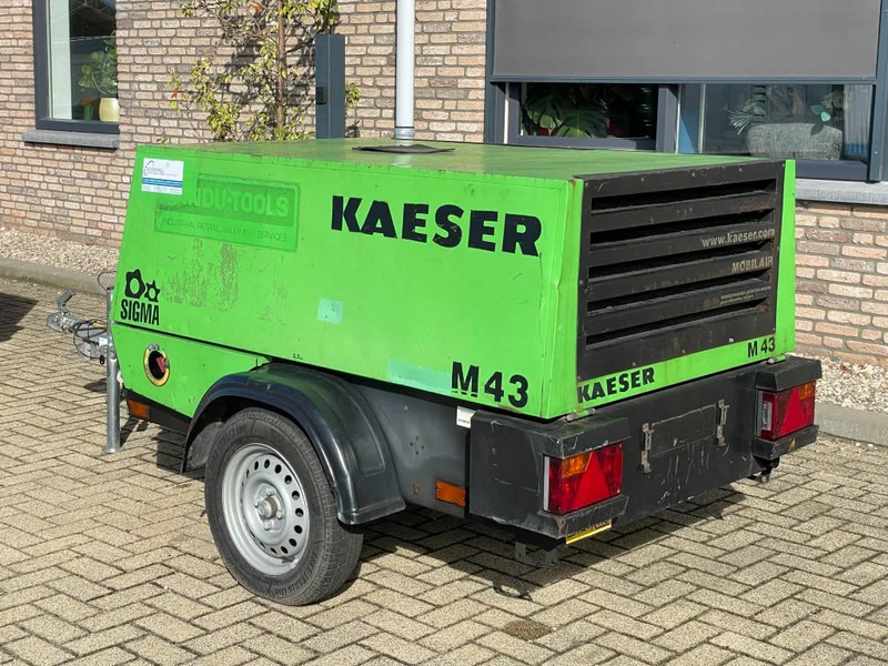 Compresseur d'air Kaeser M43 Kubota 4,2 m3 / min 7 Bar 30 kW Mobiele Silent Diesel Compressor: photos 8
