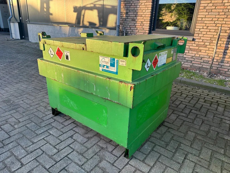 Kiwa IBC Steenbergen 750 liter Dieseltank met Handpomp Milieutank - Conteneur maritime: photos 5 Kiwa IBC Steenbergen 750 liter Dieseltank met Handpomp Milieutank - Conteneur maritime: photos 5