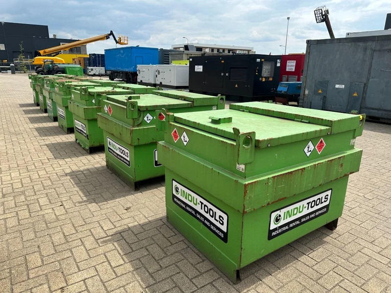 Kiwa IBC Steenbergen 750 liter Dieseltank met handpomp - Cuve de stockage: photos 4 Kiwa IBC Steenbergen 750 liter Dieseltank met handpomp - Cuve de stockage: photos 4