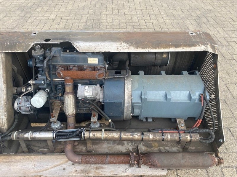Kubota V1505 Vrachtwagen aggregaat 12.5 kVA generatorset - Groupe électrogène: photos 2 Kubota V1505 Vrachtwagen aggregaat 12.5 kVA generatorset - Groupe électrogène: photos 2