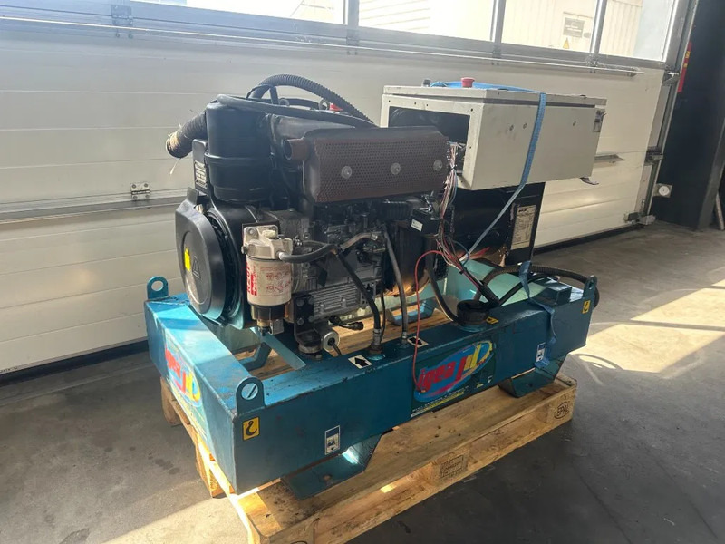 Lombardini 9LD 561-2 Mecc Alte Spa 16 kVA generatorset - Groupe électrogène: photos 4 Lombardini 9LD 561-2 Mecc Alte Spa 16 kVA generatorset - Groupe électrogène: photos 4