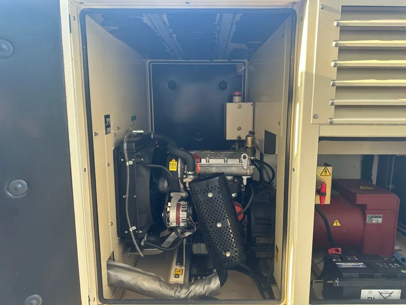 Groupe électrogène Lombardini LDW 1003 Mecc Alte Spa 7 kVA Supersilent noodstroom generatorset: photos 16 Groupe électrogène Lombardini LDW 1003 Mecc Alte Spa 7 kVA Supersilent noodstroom generatorset: photos 16