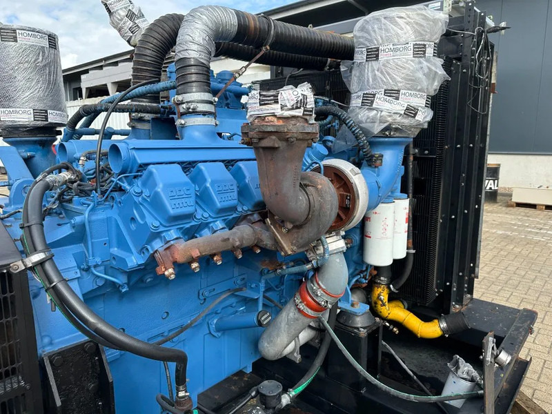 MTU 12V 2000 Stamford 810 kVA generatorset - Groupe électrogène: photos 5 MTU 12V 2000 Stamford 810 kVA generatorset - Groupe électrogène: photos 5