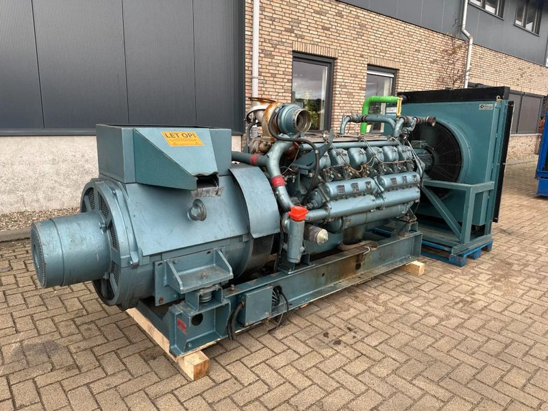 POYAUD Poyaud V12520S25/E Unelec 500 kVA noodstroom generatorset ex Emergency 271 hours - Groupe électrogène: photos 2 POYAUD Poyaud V12520S25/E Unelec 500 kVA noodstroom generatorset ex Emergency 271 hours - Groupe électrogène: photos 2