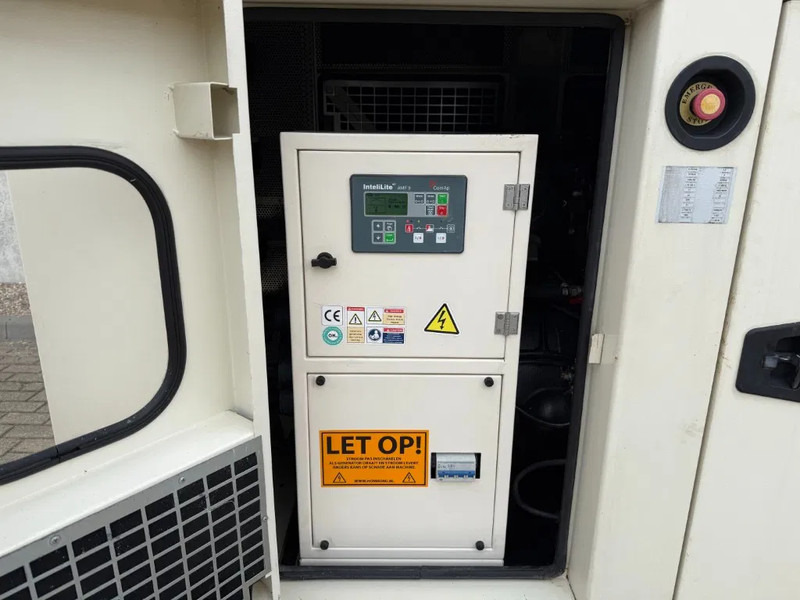 Groupe électrogène Perkins 1103A-33G 33 kVA Silent generatorset as New ! 231 hours !: photos 6