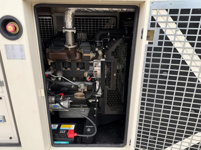 Groupe électrogène Perkins 1103A-33G 33 kVA Silent generatorset as New ! 231 hours !: photos 13