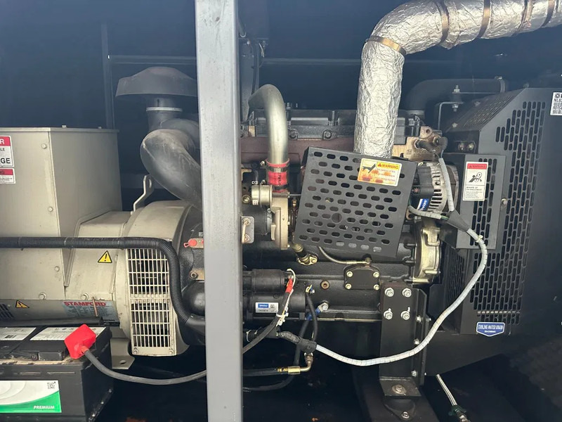 Groupe électrogène Perkins 1104D-44T Stamford 63 kVA Silent generatorset: photos 10