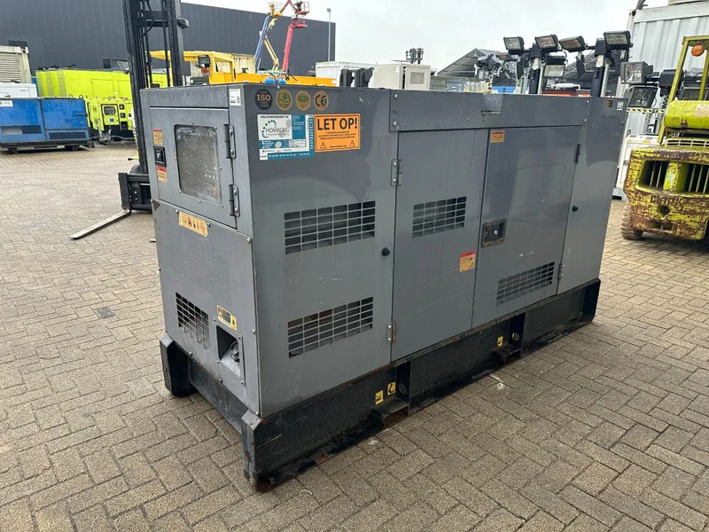 Groupe électrogène Perkins 1104D-44T Stamford 63 kVA Silent generatorset: photos 11