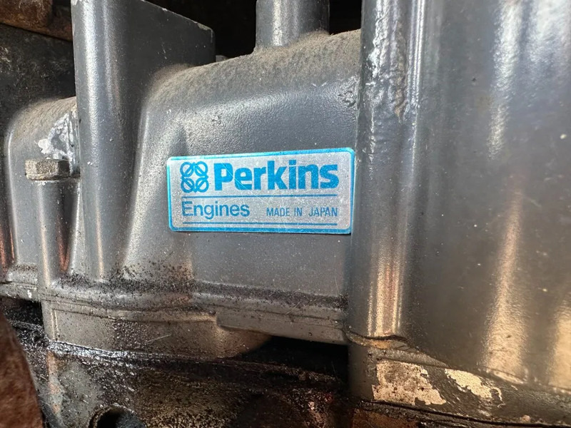 Perkins 130.13 Mecc Alte Spa 10 kVA Silent generatorset - Groupe électrogène: photos 5 Perkins 130.13 Mecc Alte Spa 10 kVA Silent generatorset - Groupe électrogène: photos 5