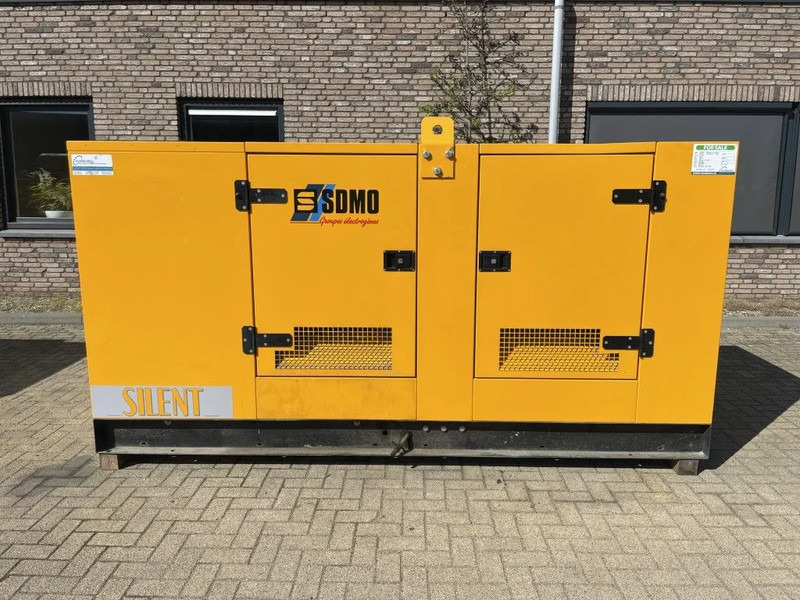 SDMO Cummins Leroy Somer 150 kVA silent - Groupe électrogène: photos 2 SDMO Cummins Leroy Somer 150 kVA silent - Groupe électrogène: photos 2