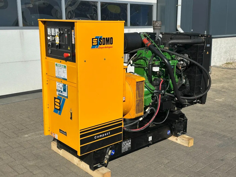 SDMO John Deere Leroy Somer 100 kVA generatorset - Groupe électrogène: photos 2 SDMO John Deere Leroy Somer 100 kVA generatorset - Groupe électrogène: photos 2